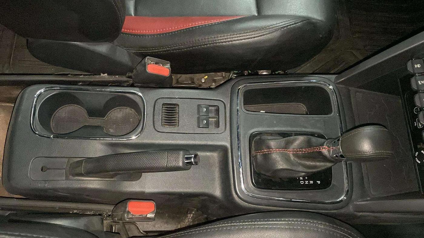 2023 Mahindra Thar LX P 2WD AT HT, Petrol, Automatic, 49,388 km, Gear Lever