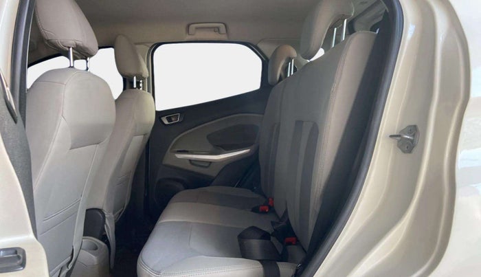 2017 Ford Ecosport TITANIUM 1.5L DIESEL, Diesel, Manual, 66,175 km, Right Side Rear Door Cabin