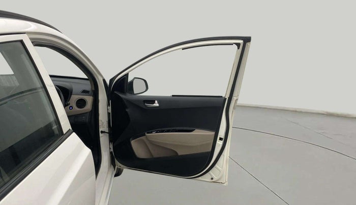 2015 Hyundai Grand i10 ASTA AT 1.2 KAPPA VTVT, Petrol, Automatic, 65,569 km, RHS Front Door