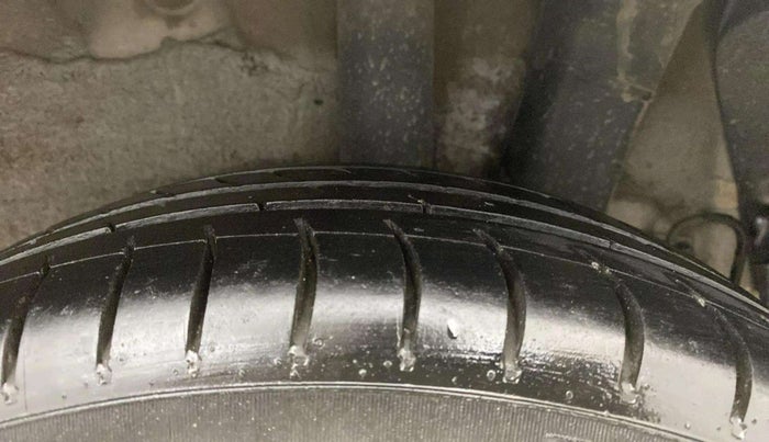 2015 Hyundai Grand i10 ASTA AT 1.2 KAPPA VTVT, Petrol, Automatic, 65,569 km, Left Rear Tyre Tread