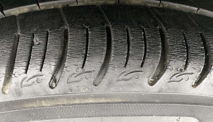 2020 Tata ALTROZ XT PETROL, Petrol, Manual, 32,421 km, Left Front Tyre Tread