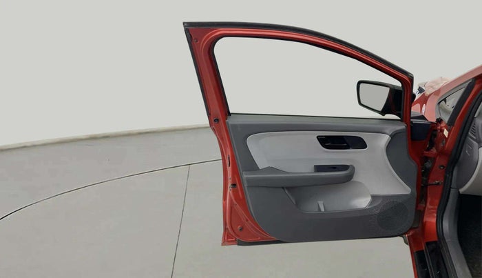 2020 Tata ALTROZ XT PETROL, Petrol, Manual, 32,421 km, LHS Front Door