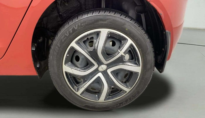 2020 Tata ALTROZ XT PETROL, Petrol, Manual, 32,421 km, Left Rear Wheel