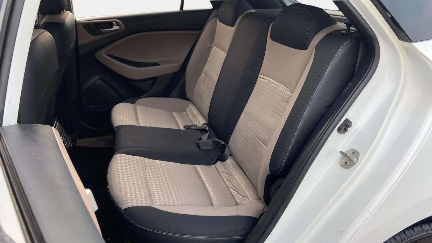 2019 Hyundai Elite i20 SPORTZ PLUS 1.2, Petrol, Manual, 79,276 km, Right Side Rear Door Cabin