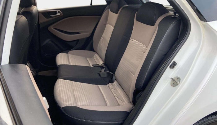 2019 Hyundai Elite i20 SPORTZ PLUS 1.2, Petrol, Manual, 79,228 km, Right Side Rear Door Cabin