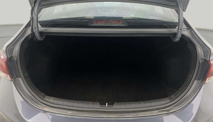2018 Hyundai Verna 1.6 VTVT SX O, Petrol, Manual, 29,211 km, Boot Open Zoomed View