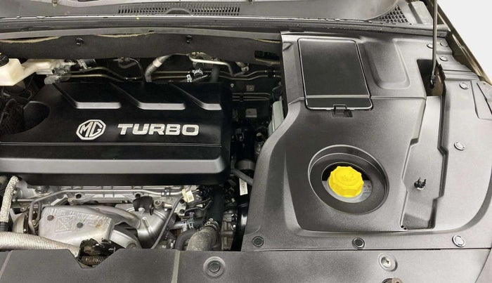 2023 MG HECTOR PLUS SHARP PRO 1.5 PETROL TURBO CVT 6 STR, Petrol, Automatic, 21,899 km, Engine View - Left