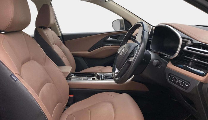 2023 MG HECTOR PLUS SHARP PRO 1.5 PETROL TURBO CVT 6 STR, Petrol, Automatic, 21,899 km, Right Side Front Door Cabin