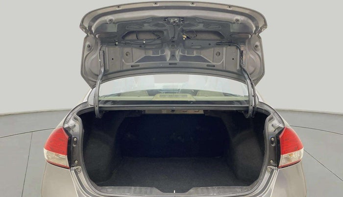 2018 Maruti Ciaz ALPHA DIESEL 1.3, Diesel, Manual, 97,722 km, Boot Open Zoomed View