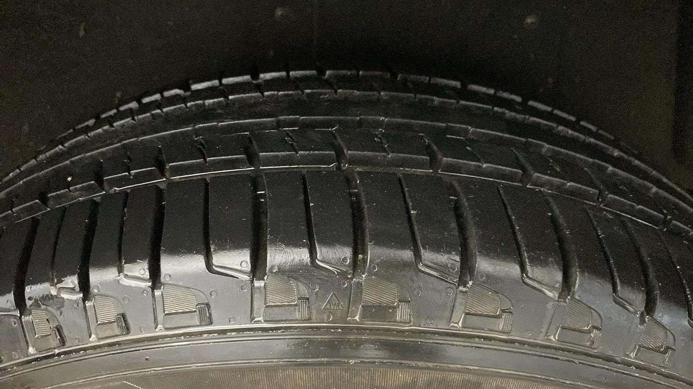 2023 Mahindra SCORPIO-N Z4 DIESEL AT 2WD 7 STR, Diesel, Automatic, 12,336 km, Left Rear Tyre Tread