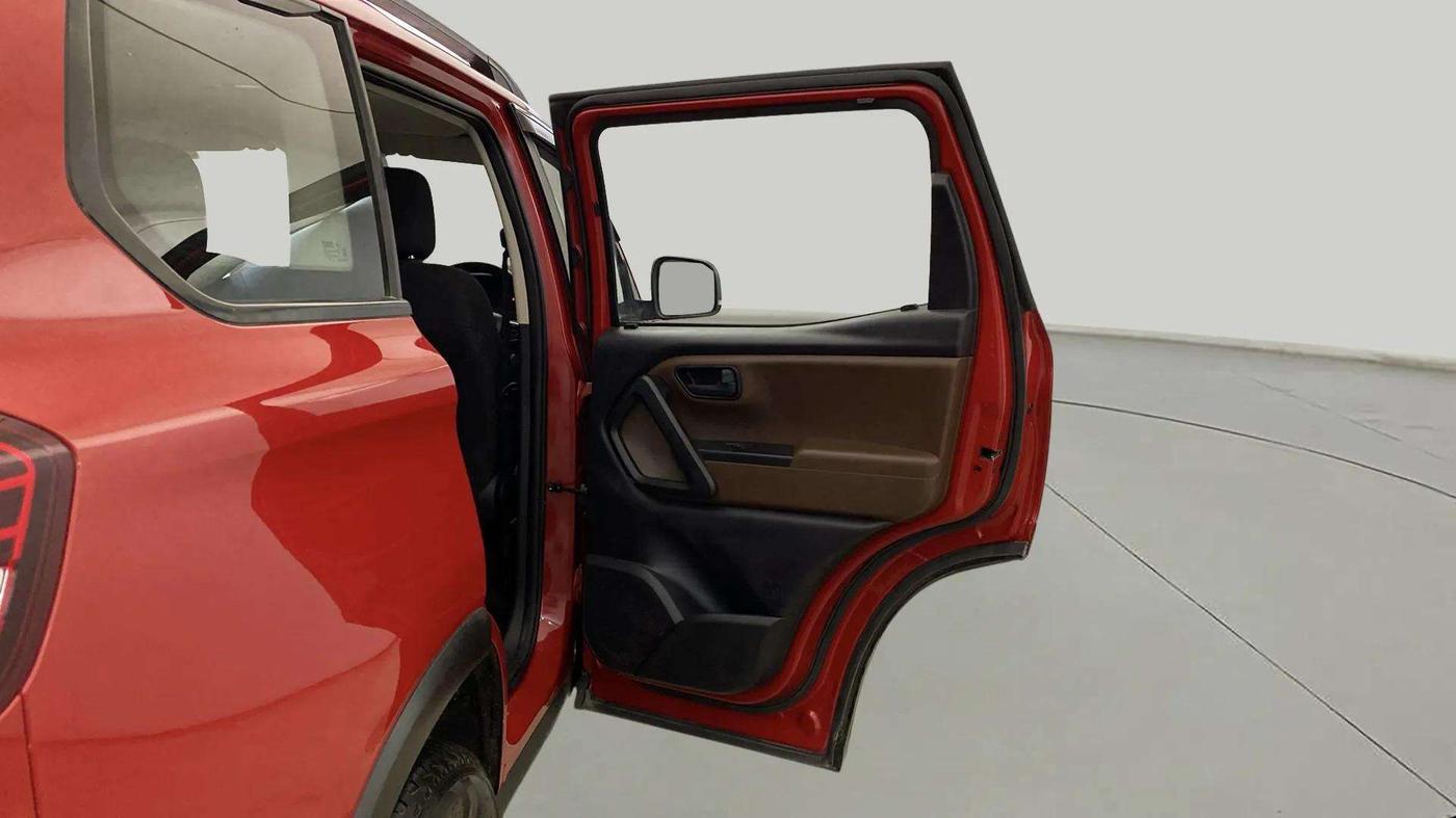 2023 Mahindra SCORPIO-N Z4 DIESEL AT 2WD 7 STR, Diesel, Automatic, 12,336 km, RHS Rear Door