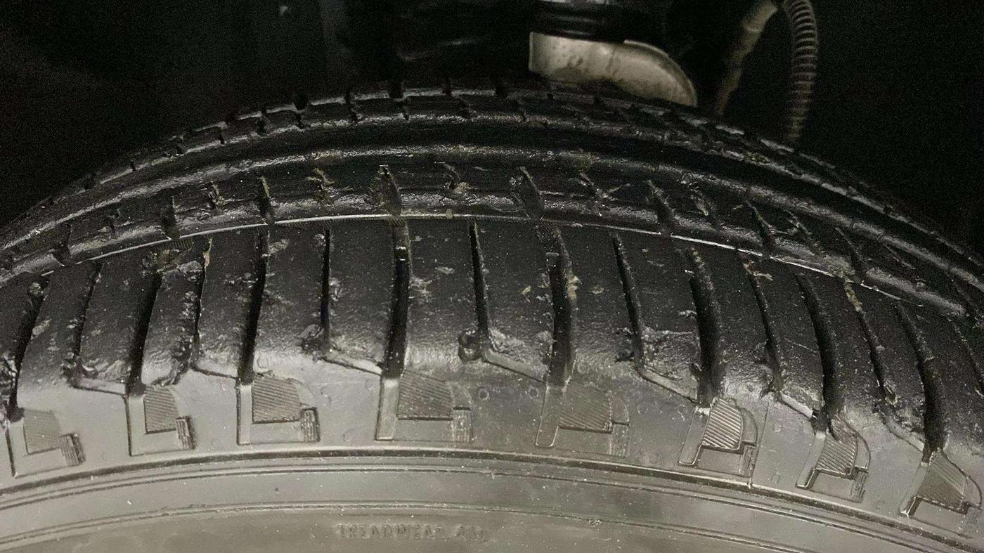 2023 Mahindra SCORPIO-N Z4 DIESEL AT 2WD 7 STR, Diesel, Automatic, 12,336 km, Left Front Tyre Tread