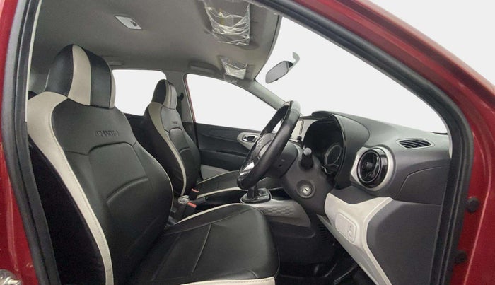 2021 Hyundai GRAND I10 NIOS SPORTZ U2 AMT 1.2 CRDI, Diesel, Automatic, 28,025 km, Right Side Front Door Cabin