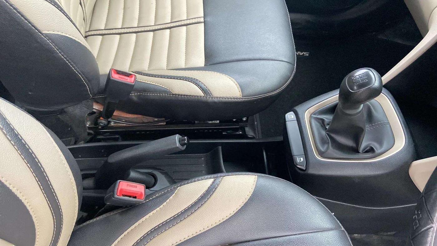 2019 Hyundai NEW SANTRO ERA EXECUTIVE, Petrol, Manual, 13,926 km, Gear Lever