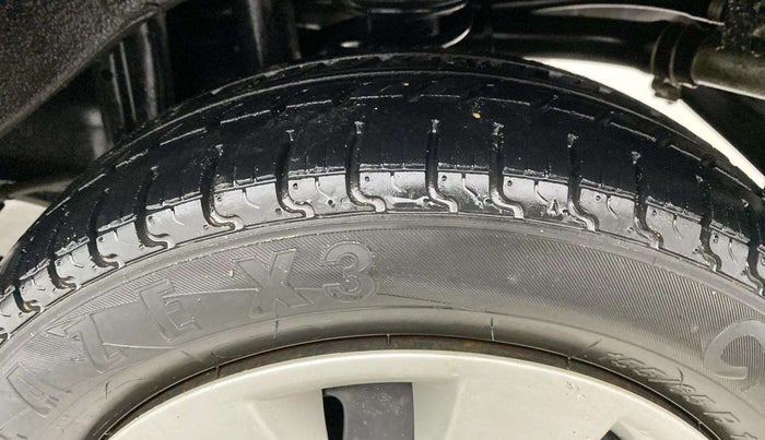 2017 Maruti Alto K10 VXI, Petrol, Manual, 61,099 km, Left Rear Tyre Tread