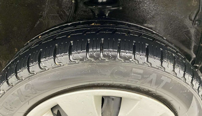 2017 Maruti Alto K10 VXI, Petrol, Manual, 61,099 km, Right Front Tyre Tread