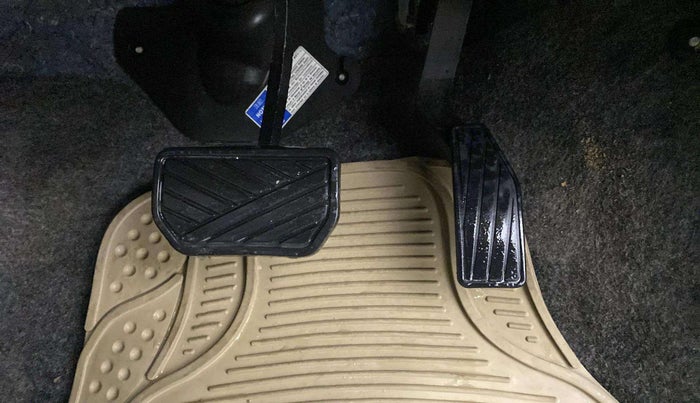 2018 Maruti Celerio ZXI AMT (O), Petrol, Automatic, 97,976 km, Pedals