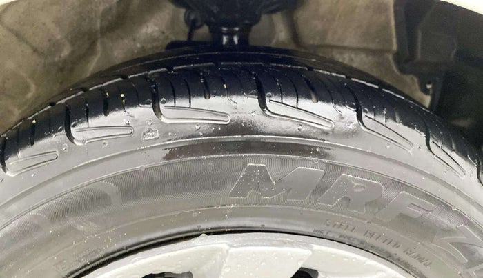 2018 Maruti Celerio ZXI AMT (O), Petrol, Automatic, 97,976 km, Right Front Tyre Tread