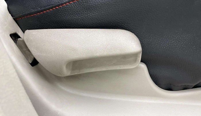 2018 Maruti Celerio ZXI AMT (O), Petrol, Automatic, 97,976 km, Driver Side Adjustment Panel