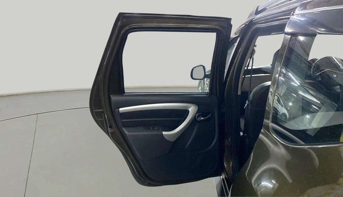2014 Renault Duster 110 PS RXZ 4X4 MT DIESEL, Diesel, Manual, 55,945 km, LHS Rear Door