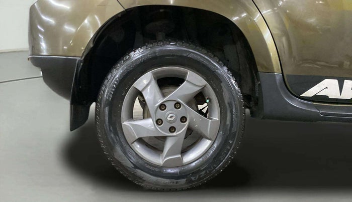 2014 Renault Duster 110 PS RXZ 4X4 MT DIESEL, Diesel, Manual, 55,945 km, Right Rear Wheel