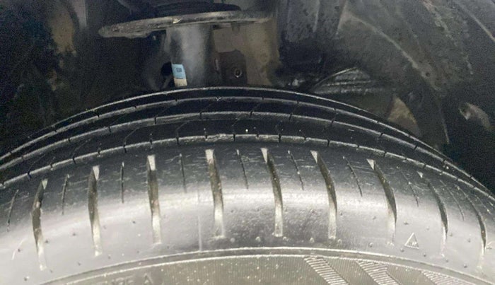 2021 Maruti Baleno ALPHA PETROL 1.2, Petrol, Manual, 29,854 km, Right Front Tyre Tread