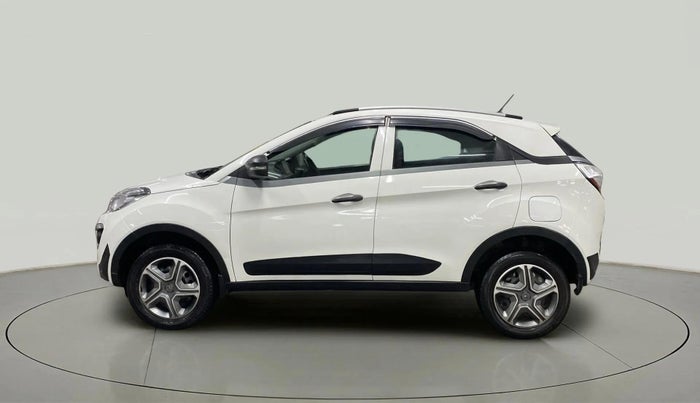 2017 Tata NEXON XM DIESEL, Diesel, Manual, 66,617 km, Left Side