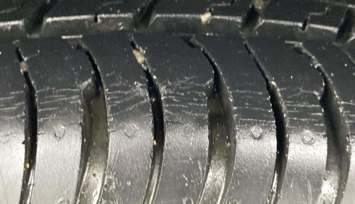 2017 Ford Ecosport TREND+ 1.0L ECOBOOST, Petrol, Manual, 10,652 km, Left Rear Tyre Tread