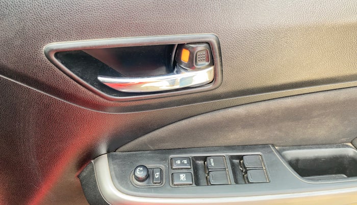 2022 Maruti Swift ZXI PLUS, Petrol, Manual, 65,123 km, Driver Side Door Panels Control