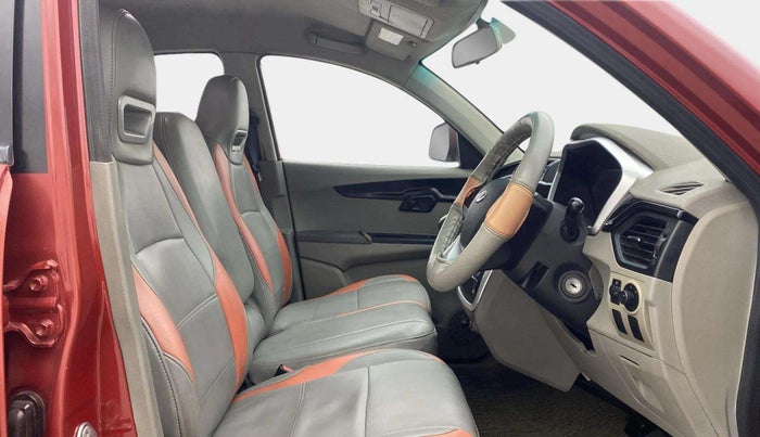 2016 Mahindra Kuv100 K6 6 STR, Petrol, Manual, 45,943 km, Right Side Front Door Cabin