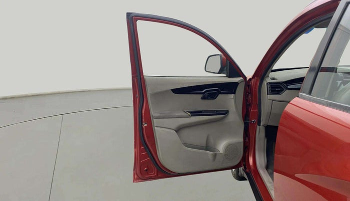 2016 Mahindra Kuv100 K6 6 STR, Petrol, Manual, 45,943 km, LHS Front Door