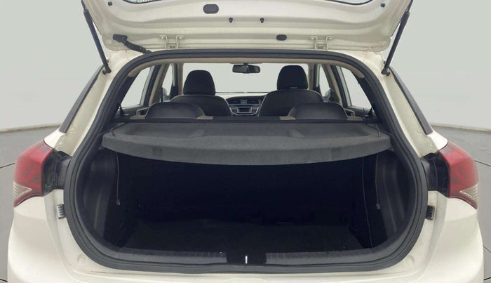 2016 Hyundai Elite i20 SPORTZ 1.2, Petrol, Manual, 30,167 km, Boot Inside