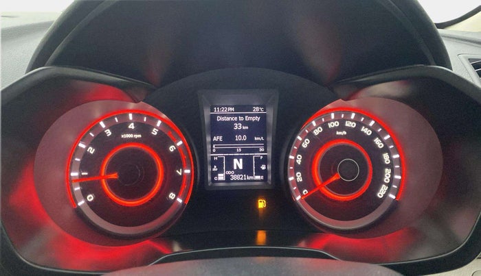 2021 Mahindra XUV300 W8 (O) 1.2 PETROL AMT DUAL TONE, Petrol, Automatic, 38,816 km, Odometer Image