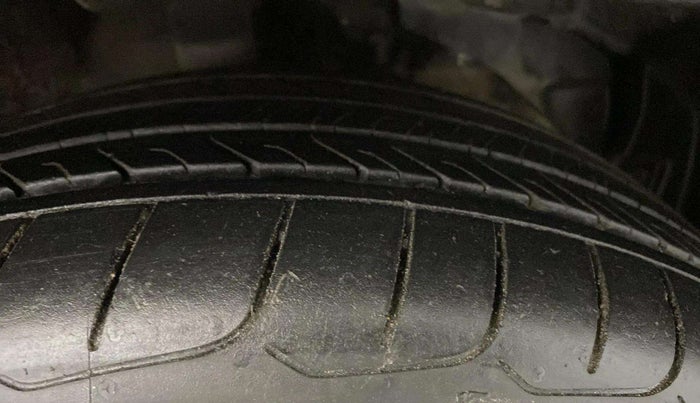 2020 MG HECTOR SHARP 1.5 DCT PETROL, Petrol, Automatic, 55,936 km, Right Front Tyre Tread
