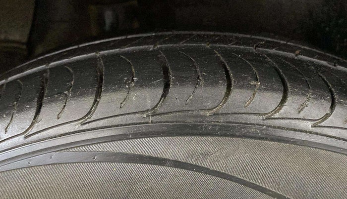 2018 Hyundai Creta E PLUS 1.6 PETROL, Petrol, Manual, 53,026 km, Right Rear Tyre Tread