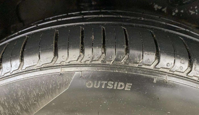 2018 Tata NEXON XZ PLUS PETROL, Petrol, Manual, 87,543 km, Right Rear Tyre Tread
