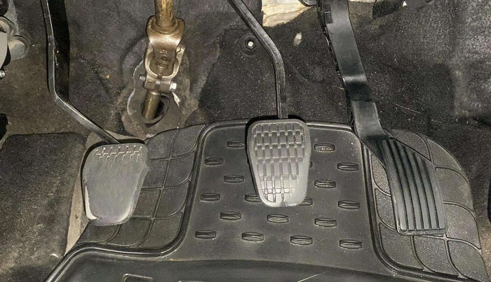 2018 Tata NEXON XZ PLUS PETROL, Petrol, Manual, 87,543 km, Pedals