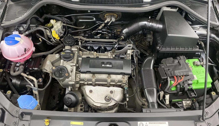 2014 Volkswagen Polo HIGHLINE1.2L, Petrol, Manual, 43,674 km, Engine View