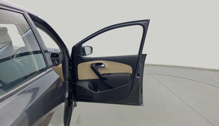 2014 Volkswagen Polo HIGHLINE1.2L, Petrol, Manual, 43,674 km, RHS Front Door