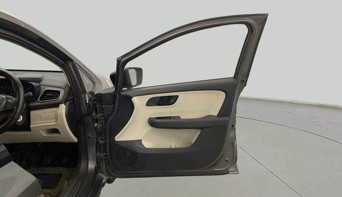 2022 Tata ALTROZ XE PETROL, Petrol, Manual, 20,128 km, RHS Front Door