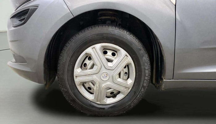 2022 Tata ALTROZ XE PETROL, Petrol, Manual, 20,128 km, Left Front Wheel