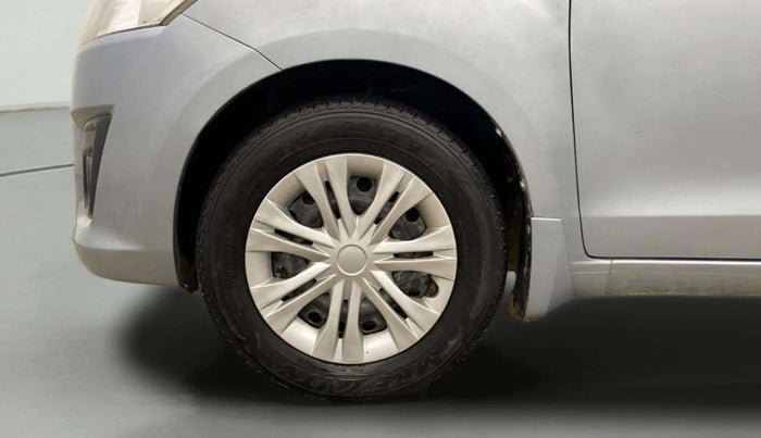 2014 Maruti Ertiga VXI, Petrol, Manual, 37,194 km, Left Front Wheel