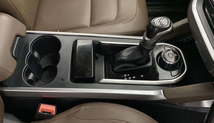 2021 Tata Harrier XZA 2.0L, Diesel, Automatic, 66,642 km, Gear Lever