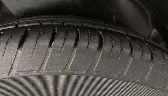 2021 Tata Harrier XZA 2.0L, Diesel, Automatic, 66,642 km, Left Rear Tyre Tread