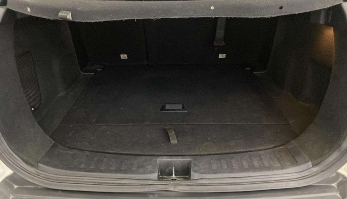 2021 Tata Harrier XZA 2.0L, Diesel, Automatic, 66,642 km, Boot Inside