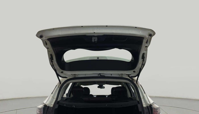 2021 Tata Harrier XZA 2.0L, Diesel, Automatic, 66,642 km, Boot Door Open