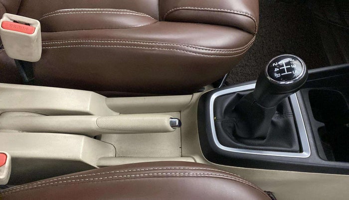2022 Maruti Dzire ZXI CNG, CNG, Manual, 63,218 km, Gear Lever