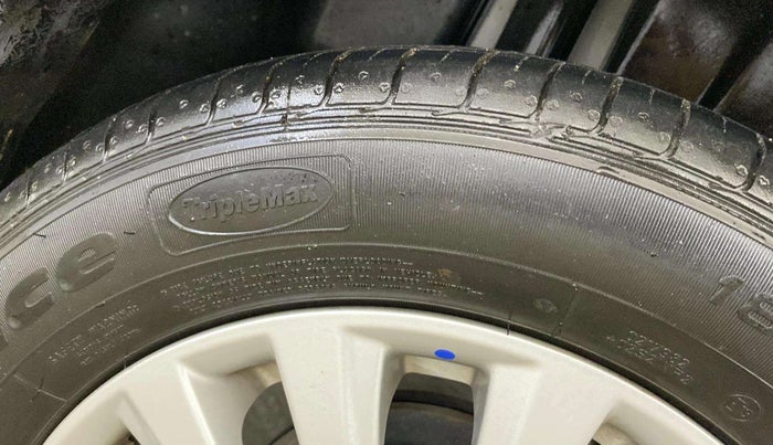 2023 Maruti Ciaz DELTA 1.5 SHVS MT PETROL, Petrol, Manual, 31,154 km, Left Front Tyre Tread