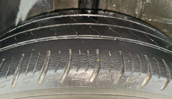 2021 Tata ALTROZ XZ PETROL, Petrol, Manual, 42,588 km, Right Rear Tyre Tread