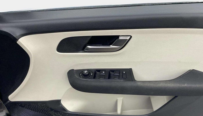 2021 Tata ALTROZ XZ PETROL, Petrol, Manual, 42,588 km, Driver Side Door Panels Control